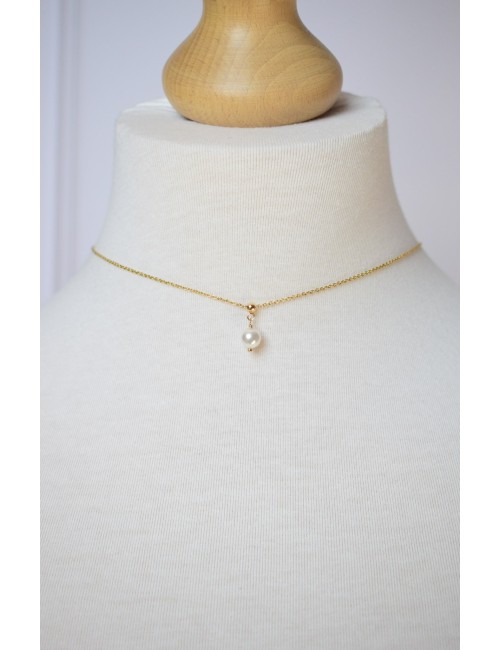 Collier de dos très fin pour la mariée en robe dos nu Pauline