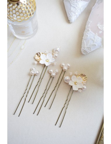 Pics à perles et fleurs dorées ou argentées pour le chignon de mariée