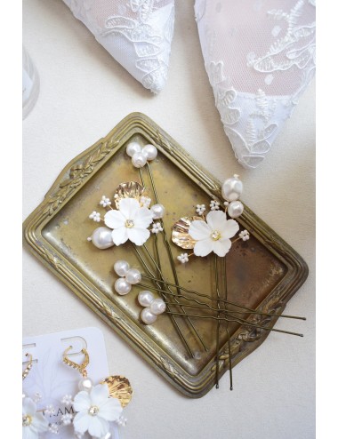 Pics à perles et fleurs dorées ou argentées pour le chignon de mariée