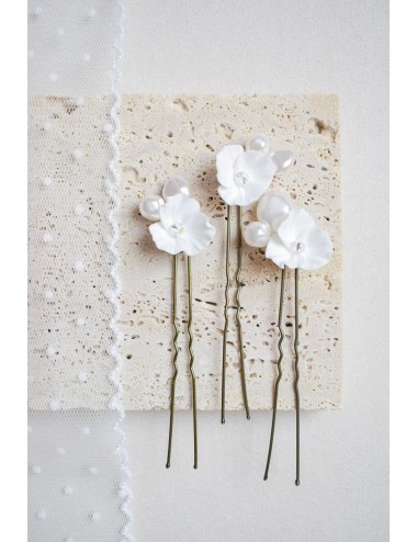 3 pics Tina, fleurs et perles irrégulières pour chignon de mariée