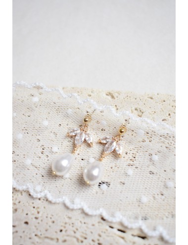 Boucles d'oreilles en oxydes de zirconium et perle, modèle Cassandre