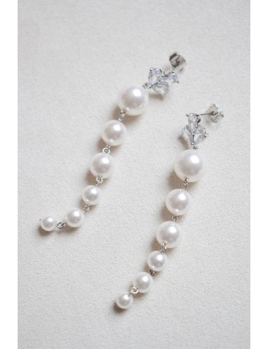 Boucles d'oreilles de mariage pendantes Sophia, avec perles nacrées.