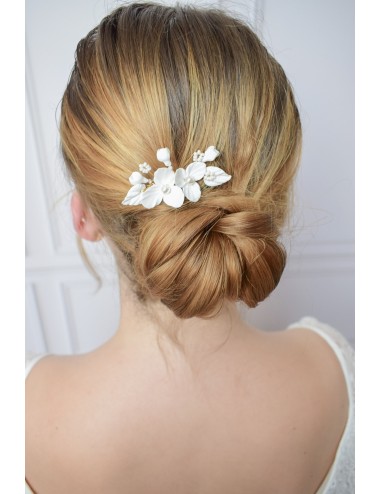 Peigne à cheveux pour la mariée modèle Dolly avec des fleurs