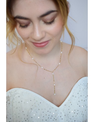 Collier de mariage Séverine au style minimaliste en nacre