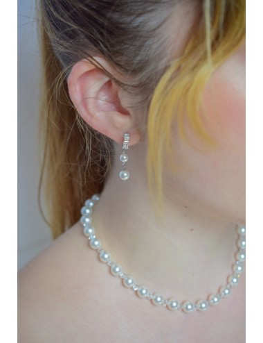 Boucles d'oreilles Phoebe, romantiques avec créoles strassées et perle