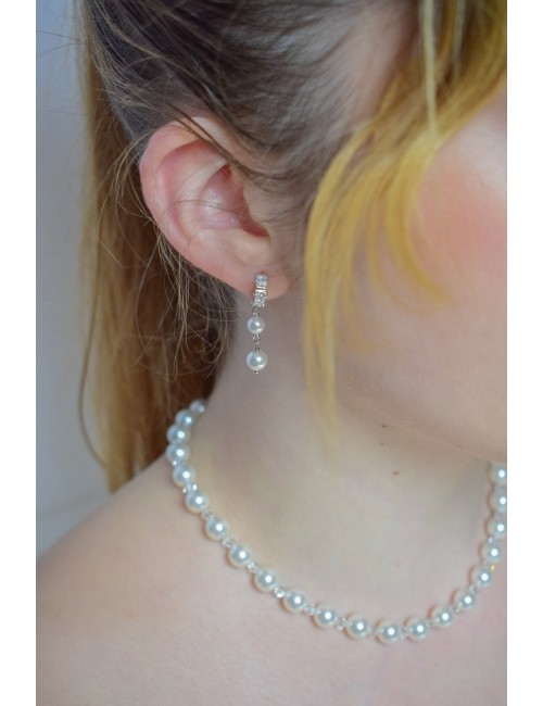 Boucles d'oreilles Phoebe, romantiques avec créoles strassées et perle