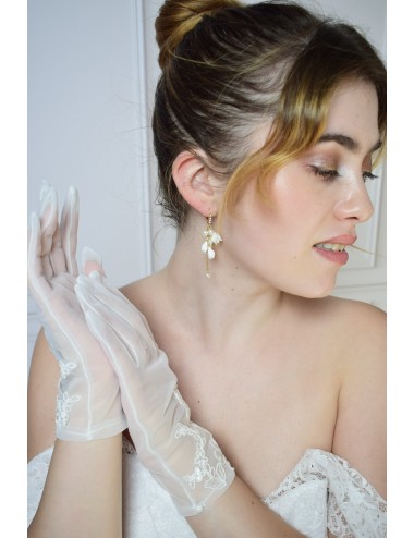 Boucles d'oreilles pour la mariée modèle Maëlle, de forme créoles.