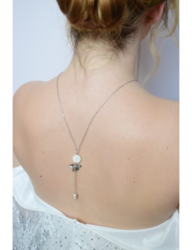 Collier de dos mariage Talia, avec fleur d'orchidée et nacre