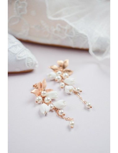 Boucles d'oreilles Songe avec une cascade de bourgeons et perles