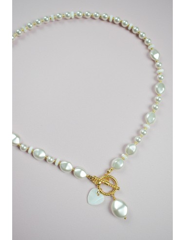Collier de mariage audacieux en perles nacrées et charm's Léna