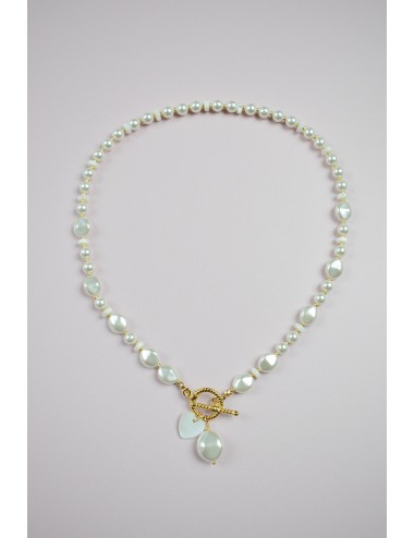 Collier de mariage audacieux en perles nacrées et charm's Léna