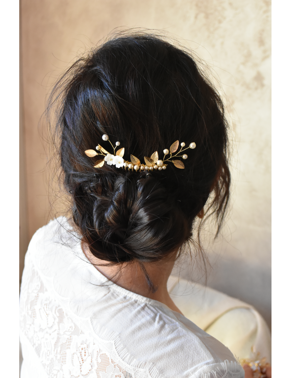 Peigne à cheveux pour la mariée modèle Lilas, peigne à feuilles dorées