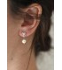 Boucles d'oreilles Alix, avec une petite goutte en strass et une perle nacrée. Très discrètes et peu pendantes pour la mariée.	