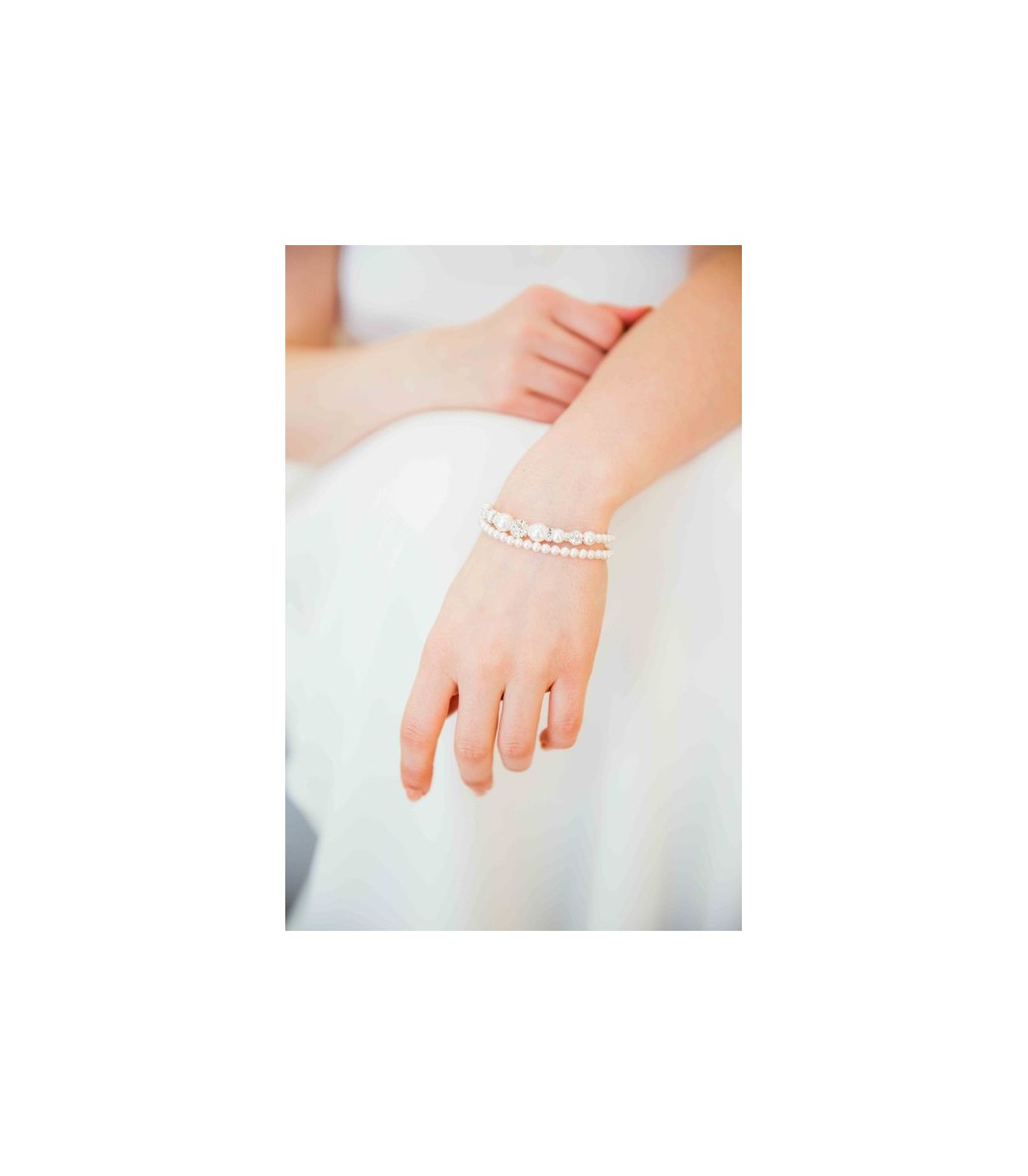 Bracelet de mariée Célia rétro vintage en perles nacrées 2 rangs.