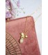 Collier de mariée Sylvia avec fleur orchidée dorée et perle nacrée