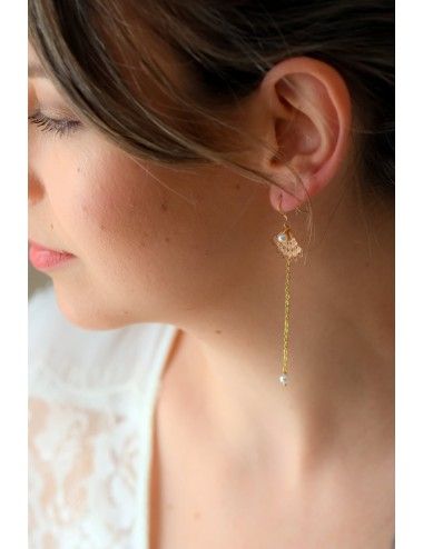 Boucles d'oreilles de mariage avec éventail et perles nacrées