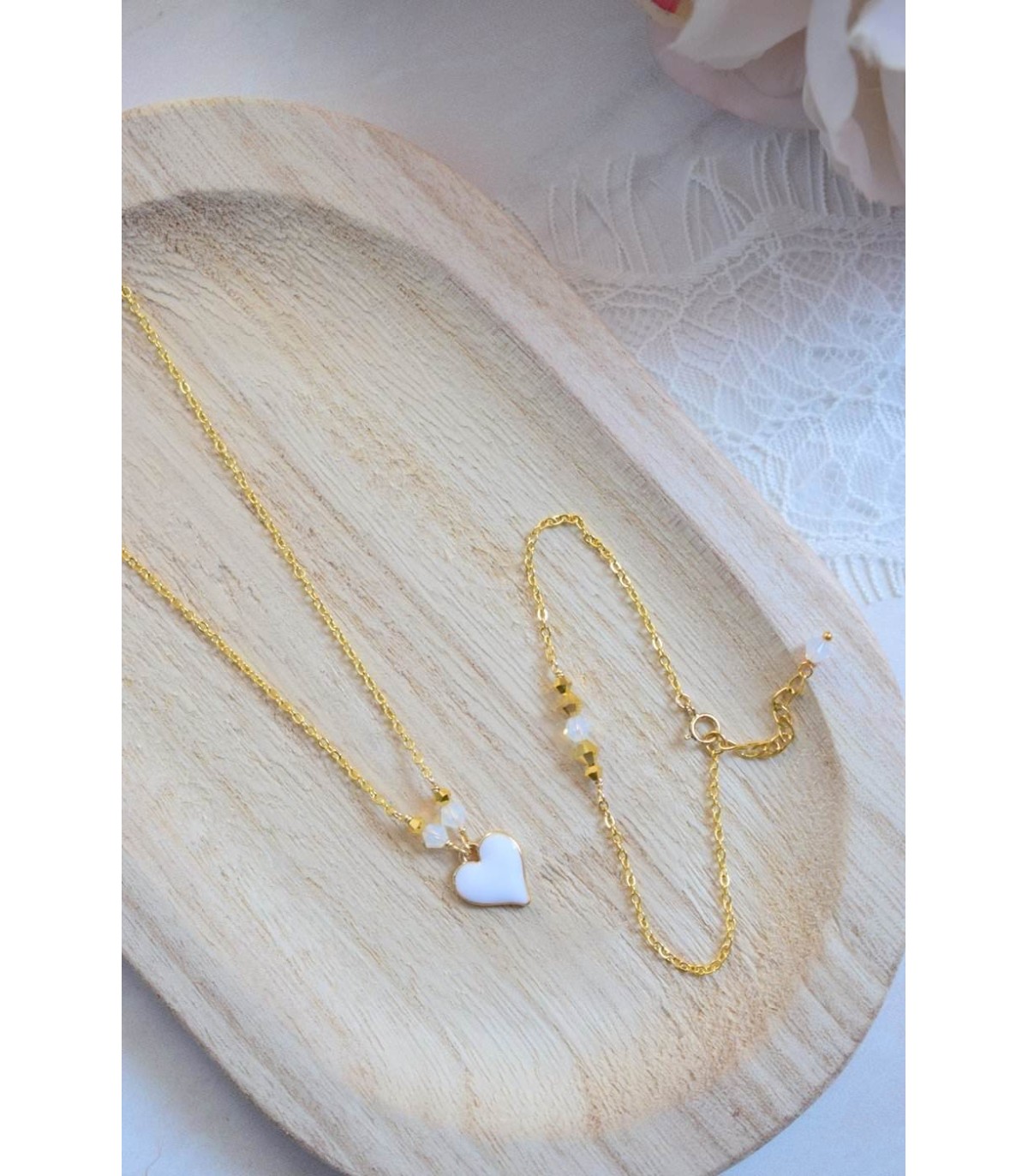 Bracelet en acier inoxydable avec perles blanches et dorées
