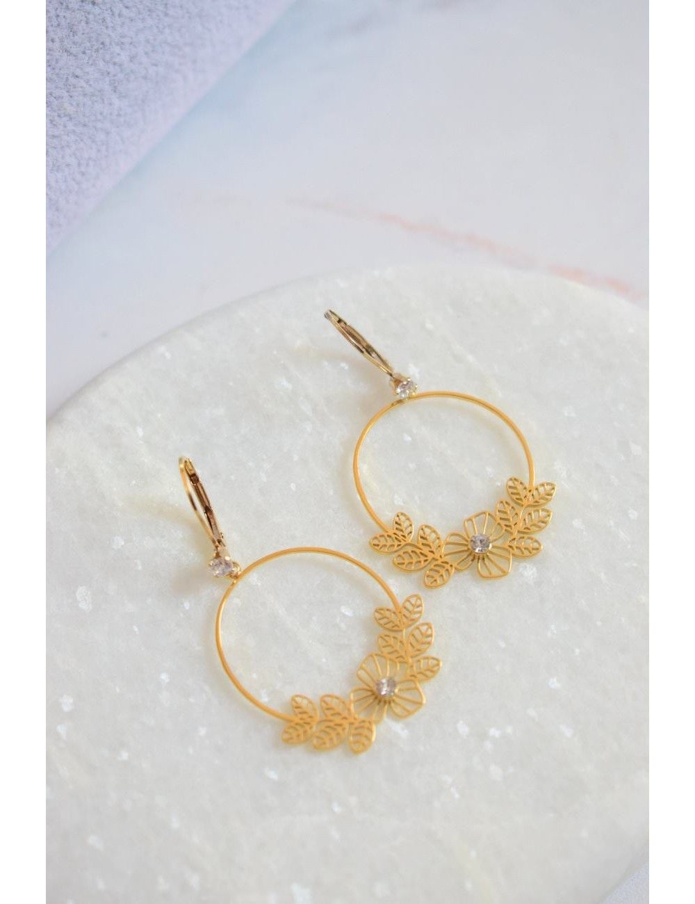 Boucles d'oreilles Louise avec motif floral et oxydes de zirconium