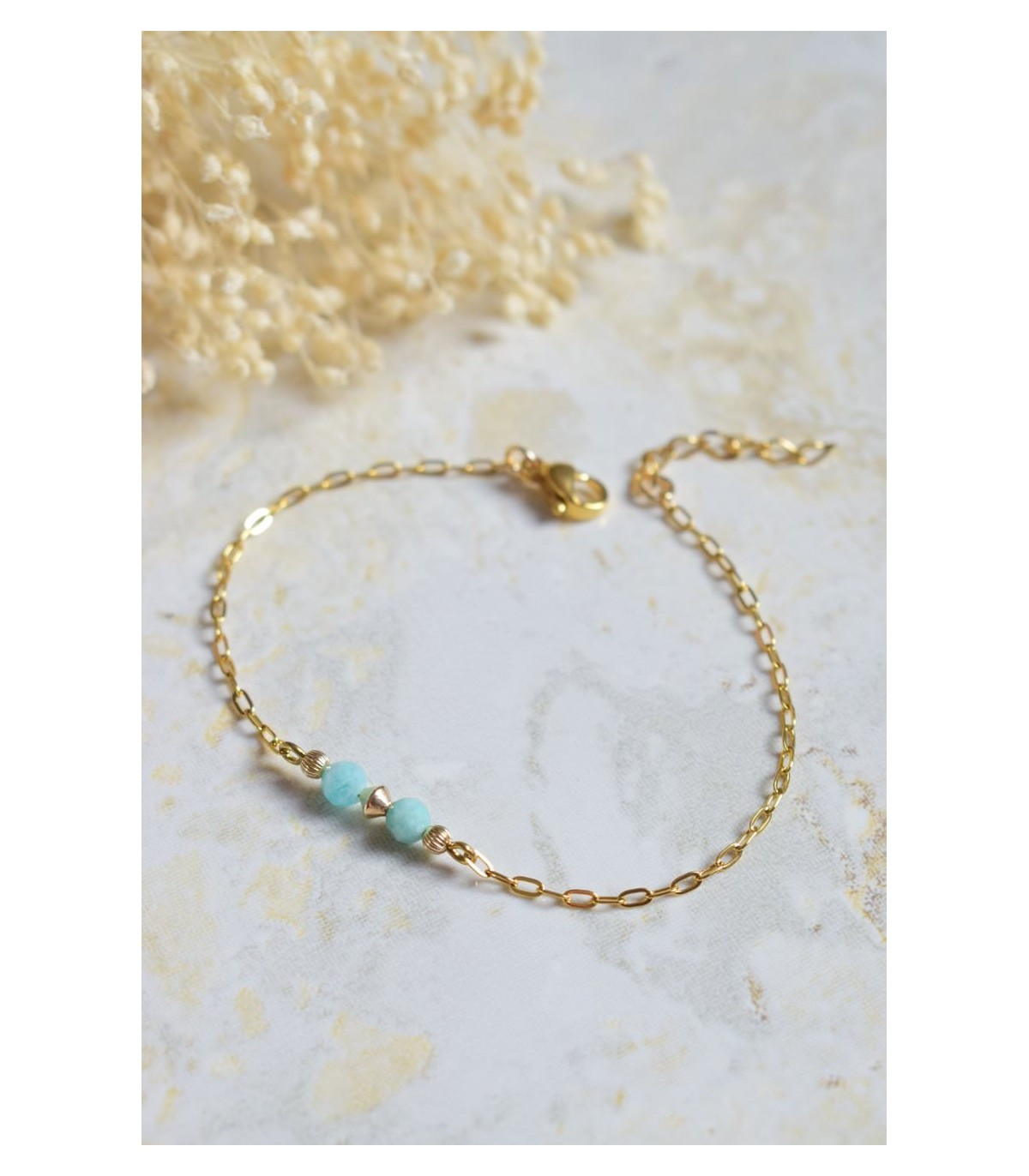 bracelet avec perles d'amazonite bleu vert et perles dorées