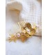peigne à chignon de mariage avec fleur dorée et perles blanches