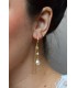 boucles d'oreilles de mariage pendantes avec chaines dorées et perles blanches