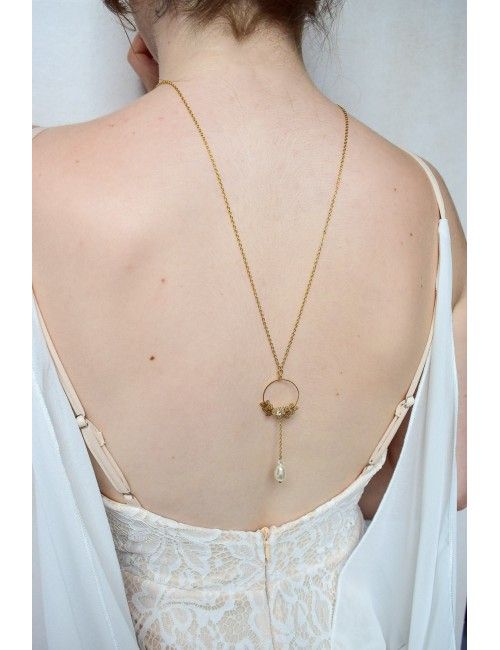 Collier de dos Louise pour la mariée champêtre