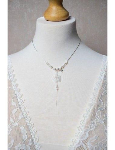 Collier mariage Flora de style romantique et champêtre.