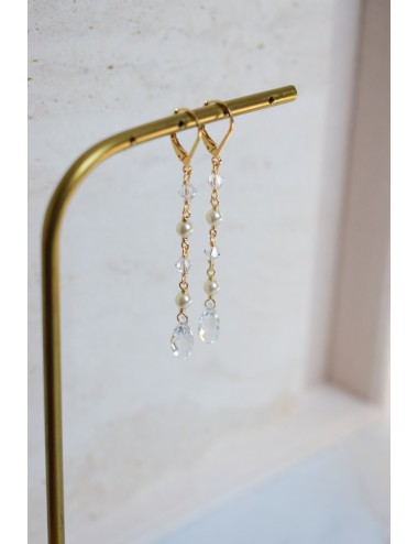 Boucles d'oreilles Syrina pendantes en cascade de perles pour mariée