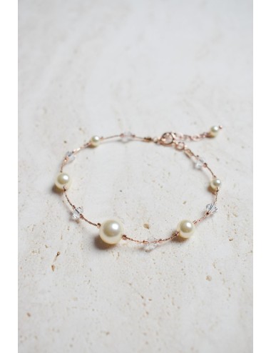 Bracelet de mariée Plumetis avec des perles de cristal sur une chaine