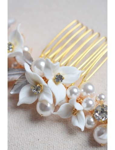 Peigne pour le chignon de la mariée modèle Nina, romantique à feuilles
