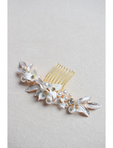Peigne pour le chignon de la mariée modèle Nina, romantique à feuilles