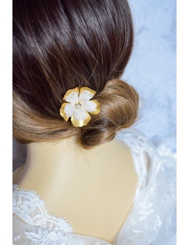 Pic à cheveux avec une belle fleur mêlant métal et soie - Lise
