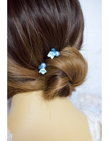 Pic à cheveux ''Something blue'' pour la mariée avec des fleurs