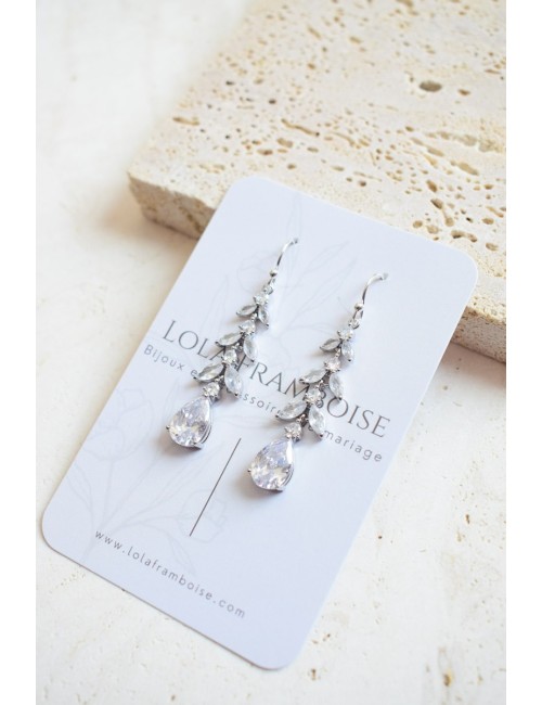 Boucles d'oreilles pour mariée avec chute de strass