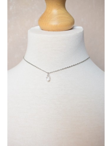 Collier de dos Pure avec chainette pour la mariée en robe dos nu.