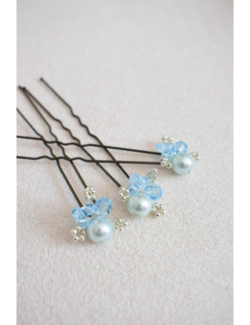 Pic à cheveux ''Quelque chose de bleu'' pour la mariée avec des perles