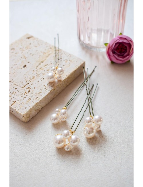 4 pics à cheveux pour le chignon de la mariée avec des perles