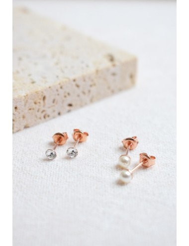 Boucles d'oreilles pour mariée, très fines avec juste un mini strass