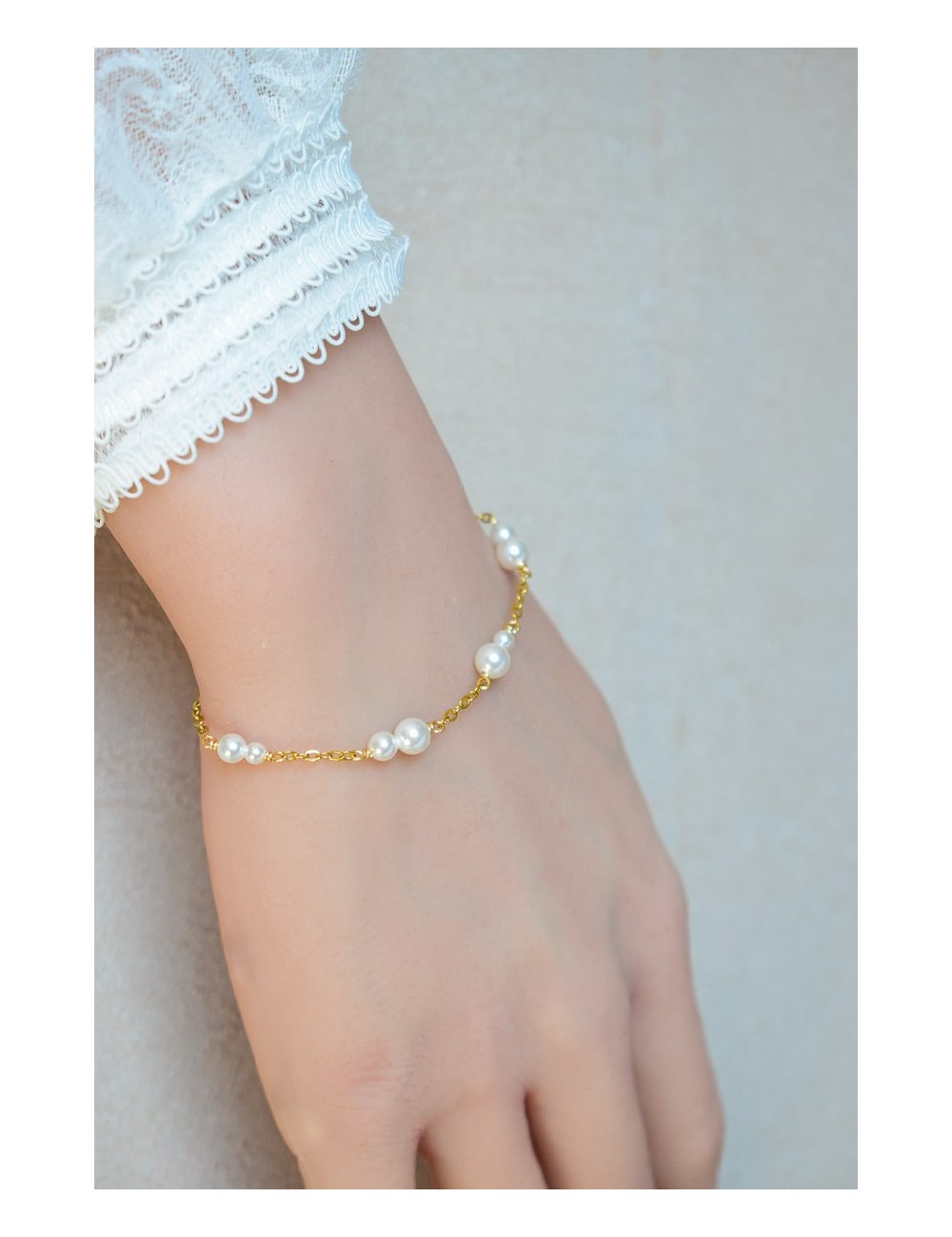 Bracelet de mariée Pure en chainette et cristal très fin.