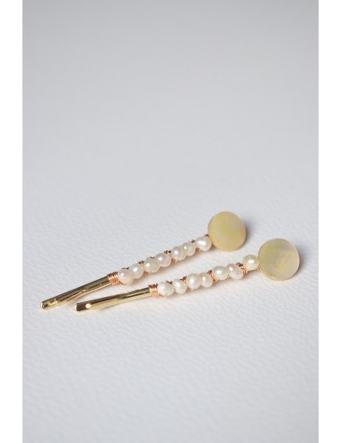 Duo de pinces à cheveux Gisèle avec cabochon de nacre et perles