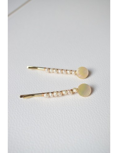 Duo de pinces à cheveux Gisèle avec cabochon de nacre et perles