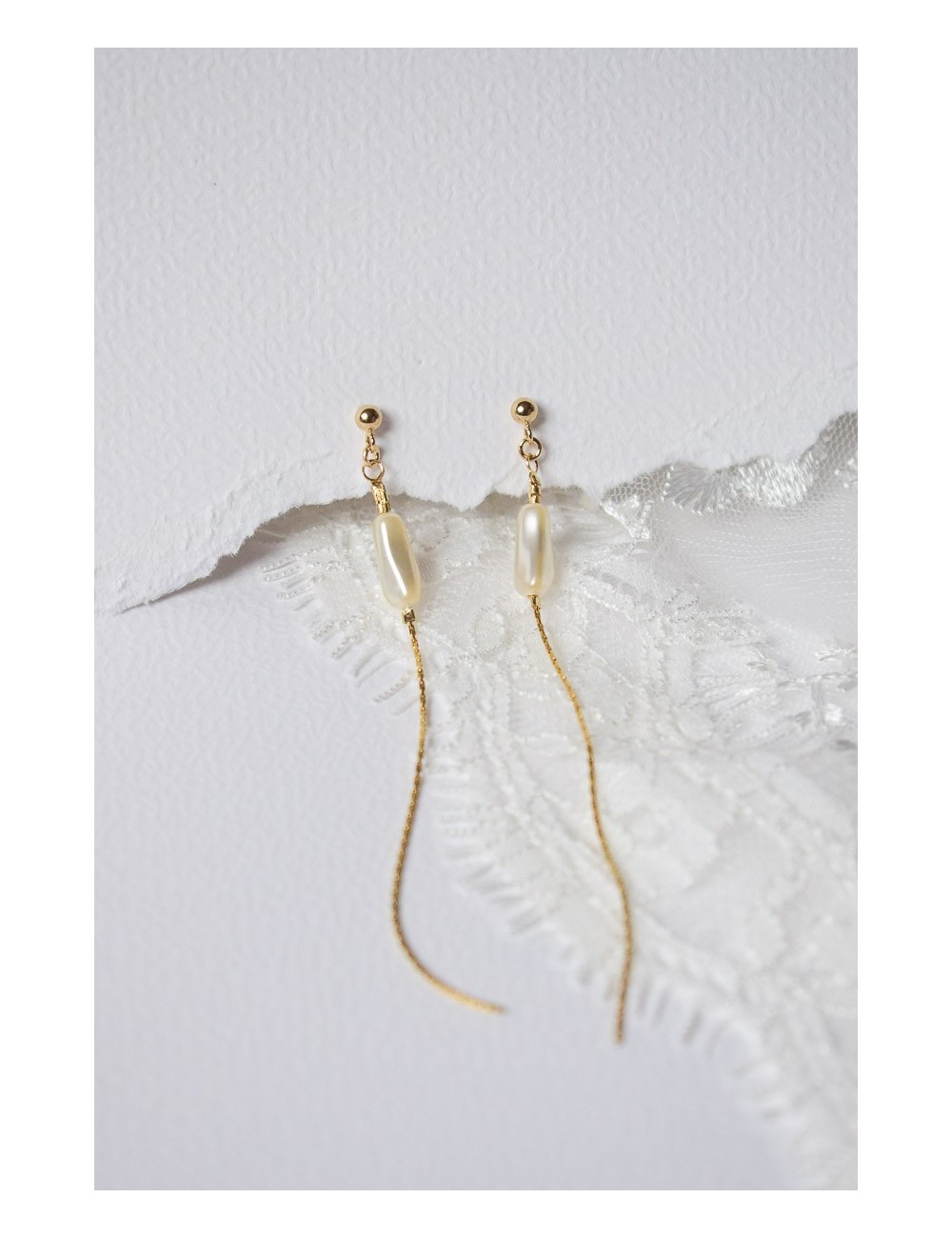 Boucles d'oreilles pour mariée minimaliste