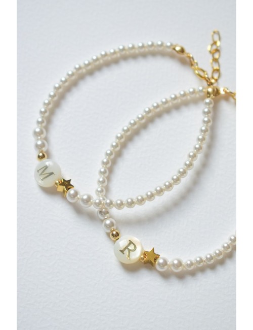 Bracelet en perles avec l'initiale de votre témoin !