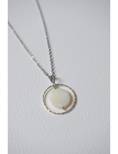 Collier de mariage Alanka, moderne avec un cercle doré et sa nacre