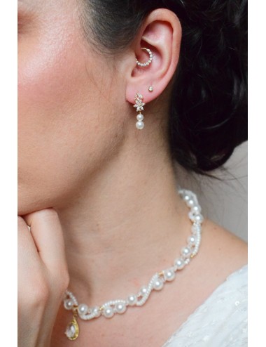 Boucles d'oreilles Mesis pour mariée délicate avec zircon et perles