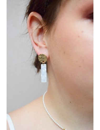 Boucles d'oreilles de mariage Aimée avec breloque écaille de tortue