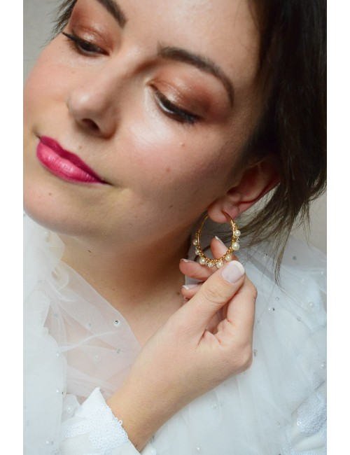 Créoles, boucles d'oreilles pour la mariée avec des clips.