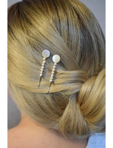 Duo de pinces à cheveux Gisèle avec cabochon de nacre et perles