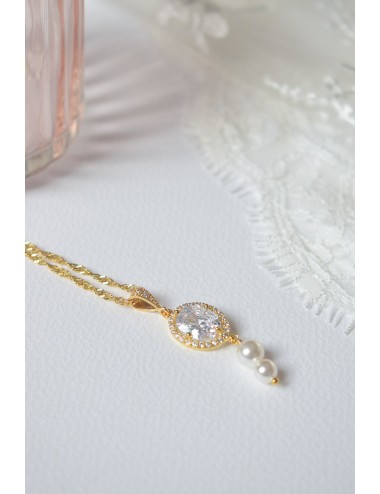 Collier de mariage Pixie sur une très jolie chaine avec pendentif