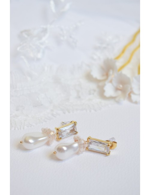 Boucles d'oreilles pour la mariée Inès avec perles irrégulières